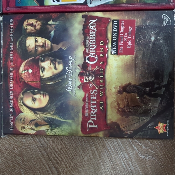 Pirates of the Caribbean DVDs 1-3 - Picture 4 of 4